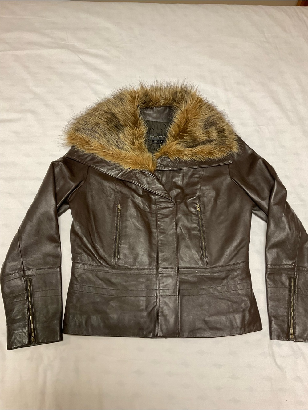 VTG Y2K Bagatelle Brown Genuine Leather Jacket Faux Fur Collar. Size 10